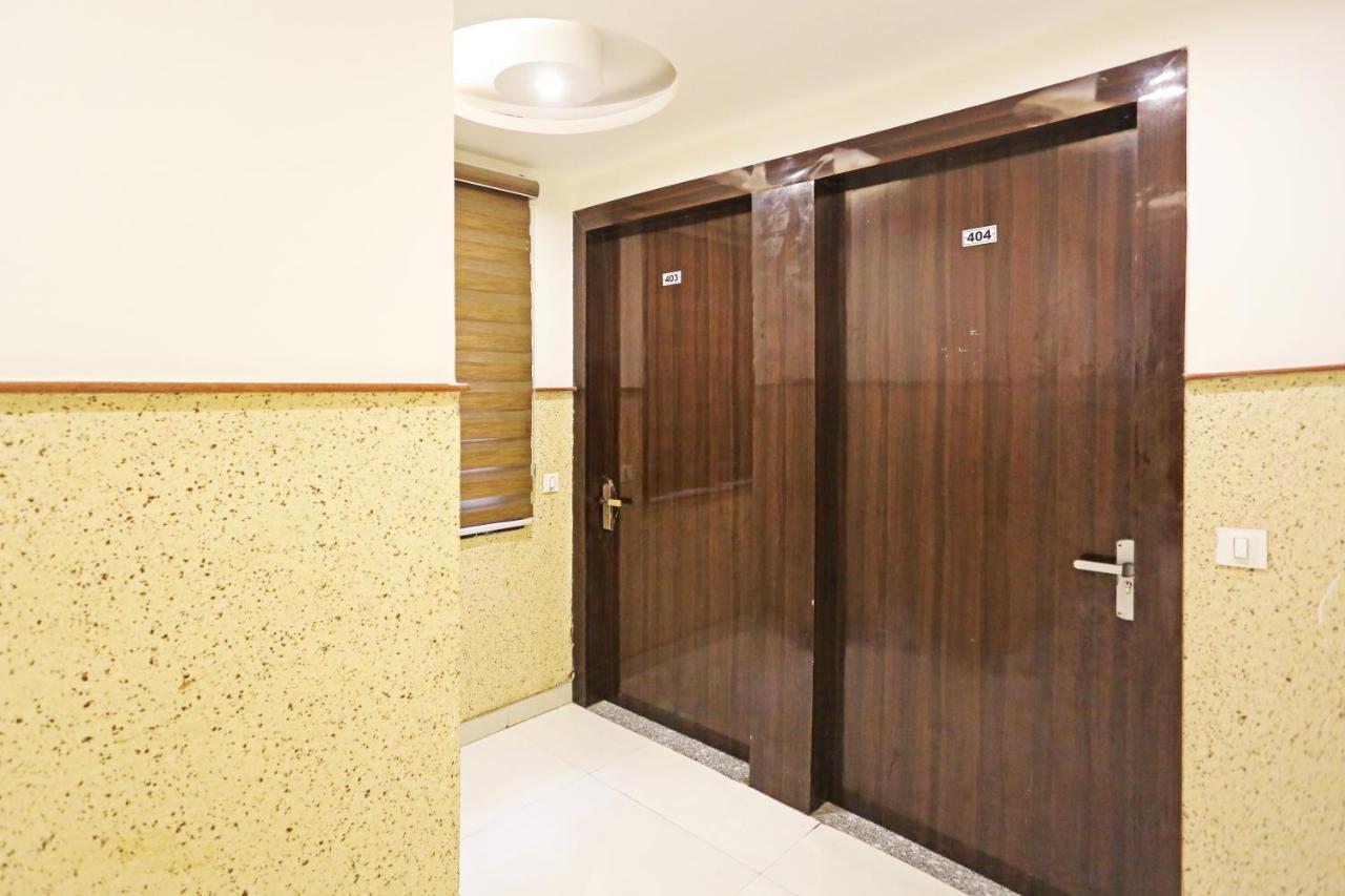 Hotel Iconic Near Delhi Igi International Airport Ню Делхи Екстериор снимка