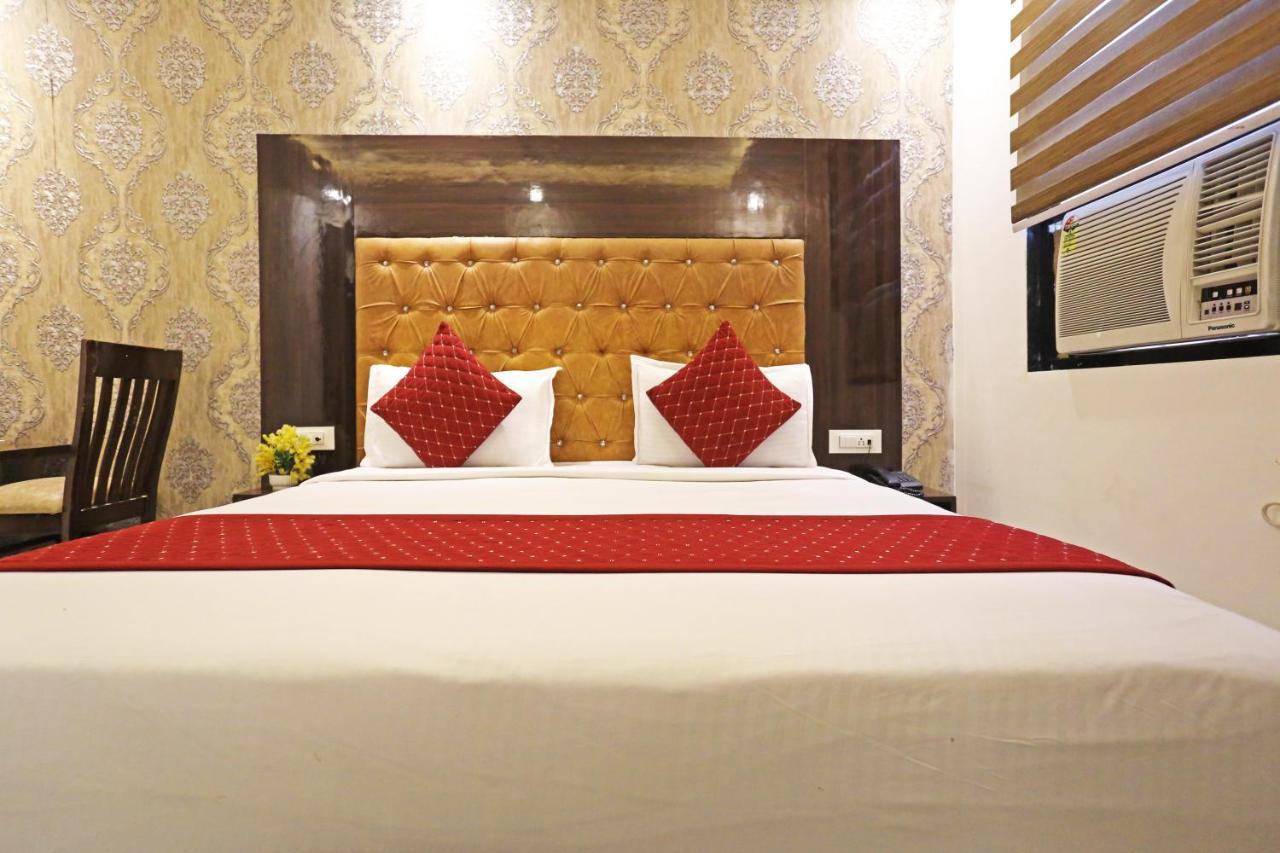 Hotel Iconic Near Delhi Igi International Airport Ню Делхи Екстериор снимка