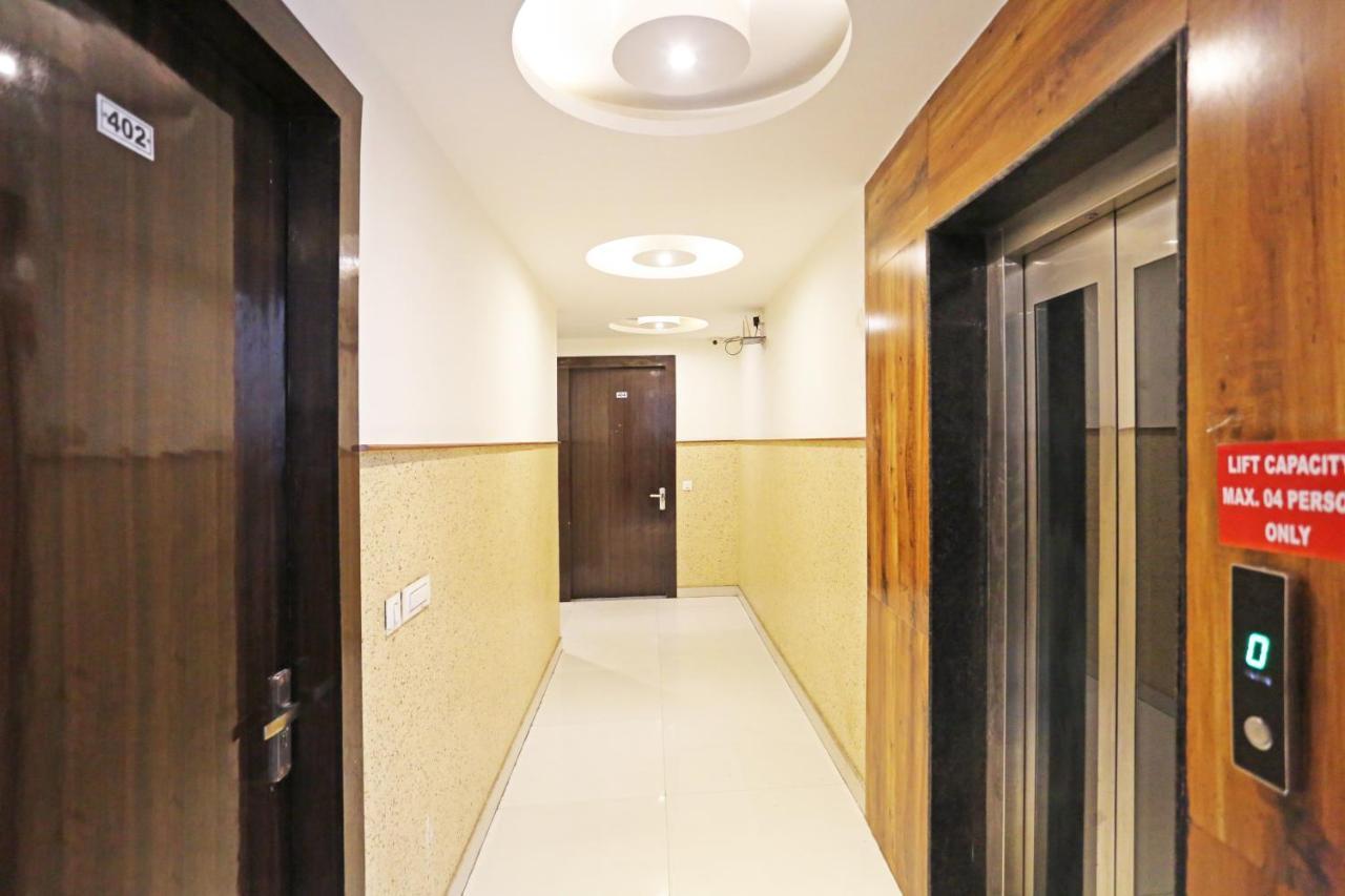 Hotel Iconic Near Delhi Igi International Airport Ню Делхи Екстериор снимка