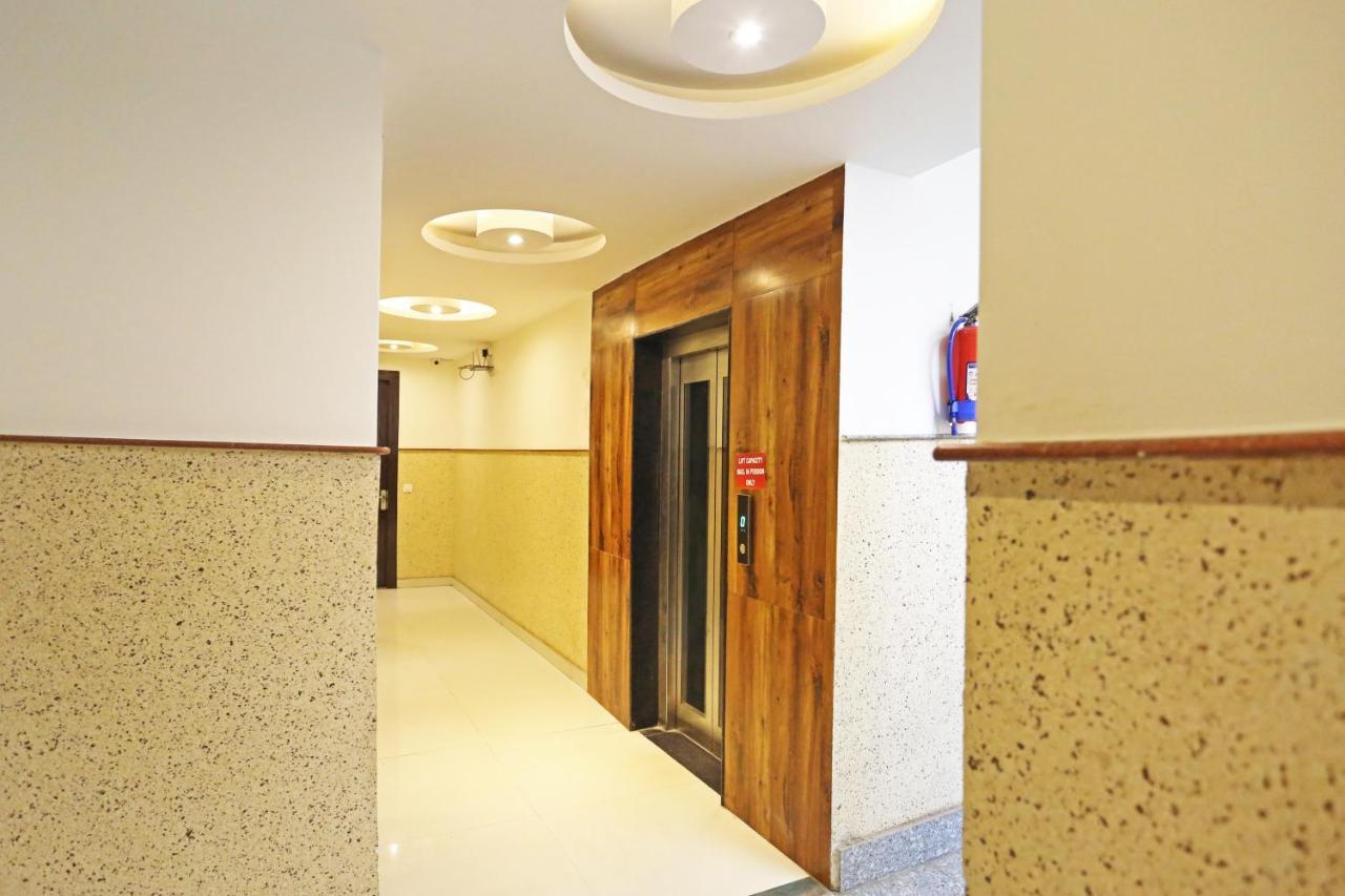 Hotel Iconic Near Delhi Igi International Airport Ню Делхи Екстериор снимка